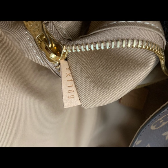 Louis Vuitton Graceful Mm - Picture 13 of 16